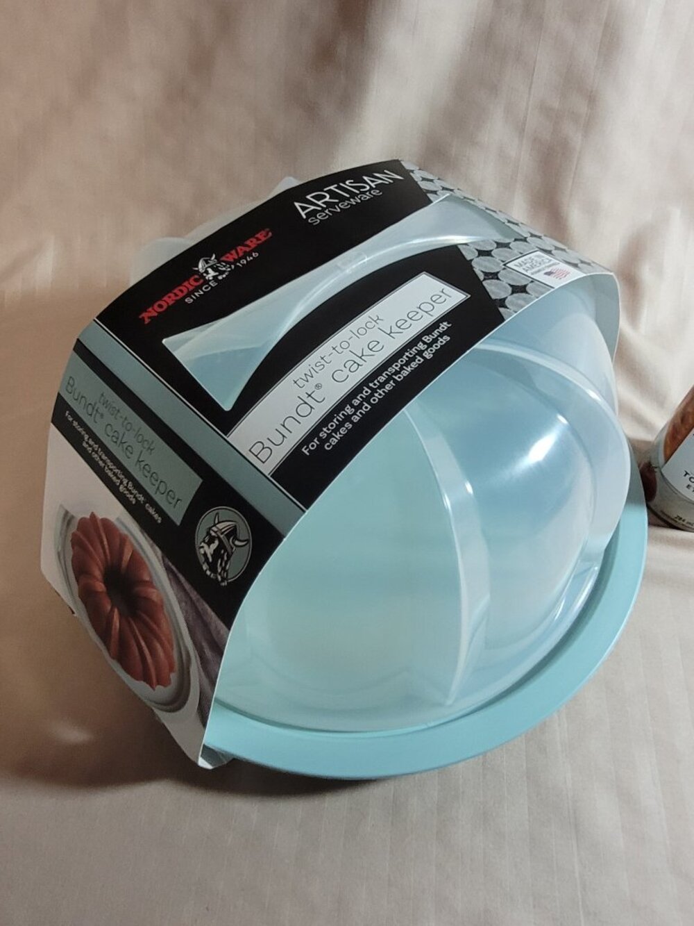 Nordicware Bundt Cake Carrier